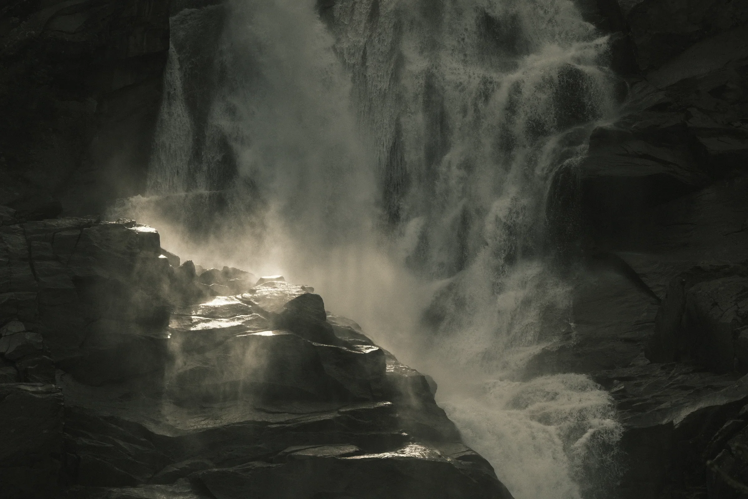 Motion, a photograph by Frederik Strobl